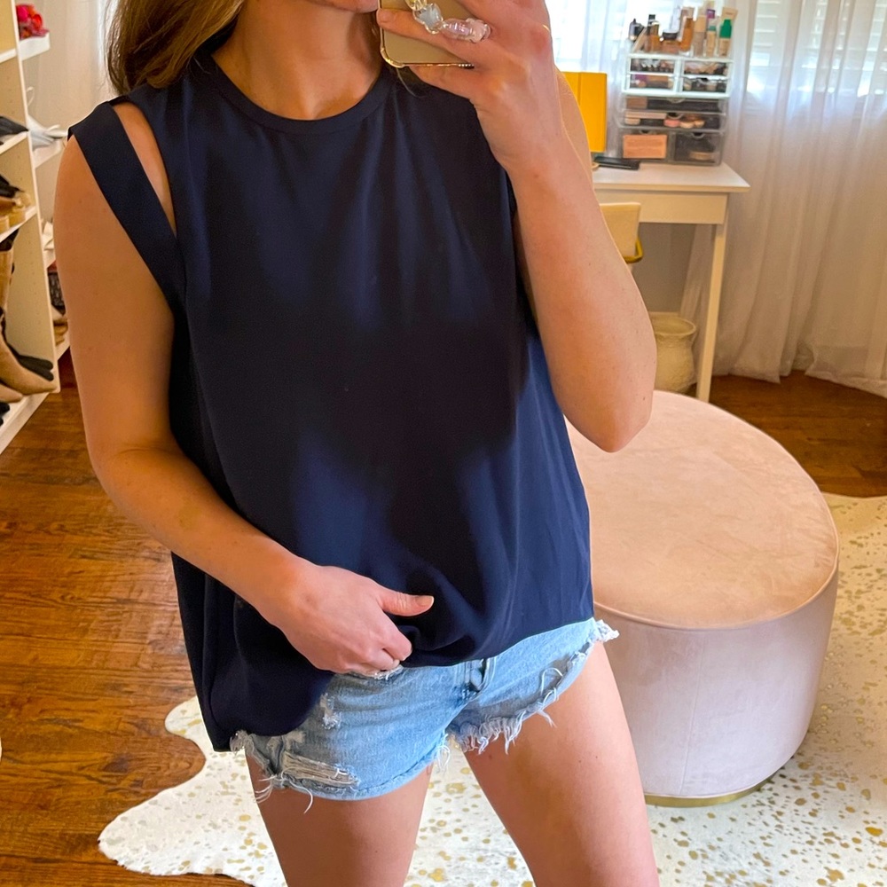 BCBGMaxAzria navy blue sleeveless blouse